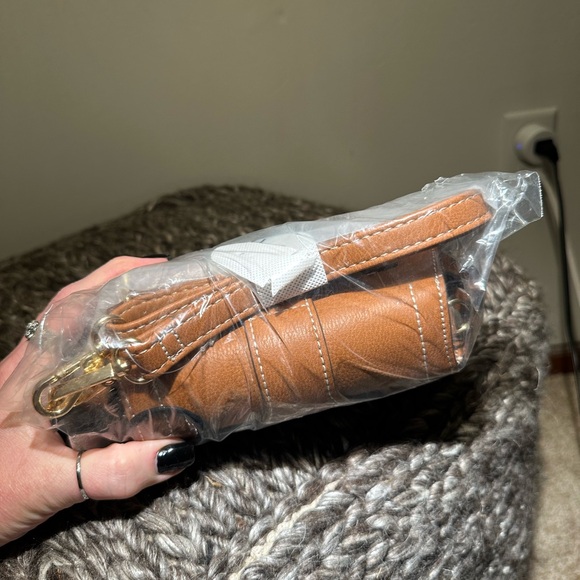 Rachel Zoe Crossbody/beltbag - Picture 4 of 6